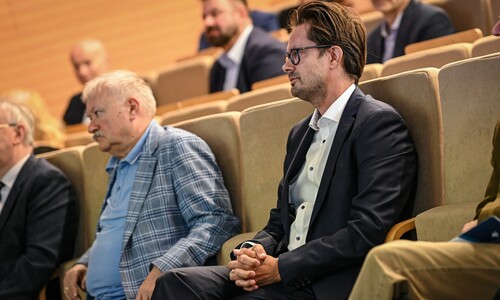Zdjęcie uczestników konferencji 